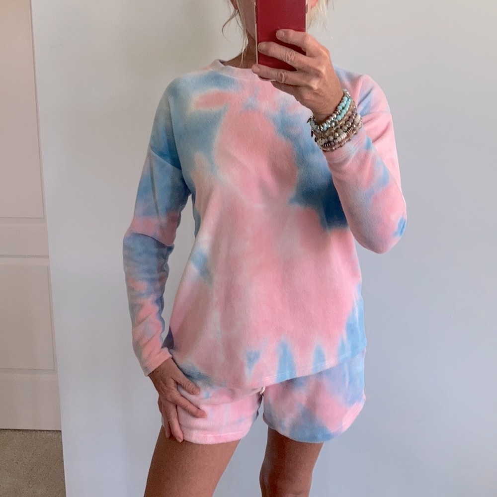 Cotton Candy Dreams Fleece 2 Piece Lounge Set - Picture 3 of 9